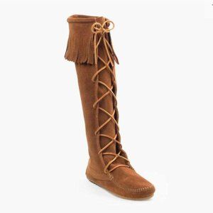 Minnetonka Front Lace Knee High Fringe Boot in brown (size 10 women's)